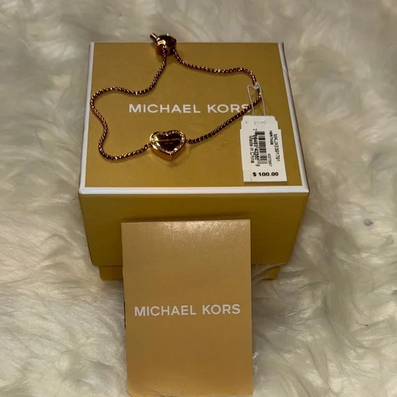 💕Michael Kors Rose Gold Heart Charm Bracelet - Picture 1 of 9